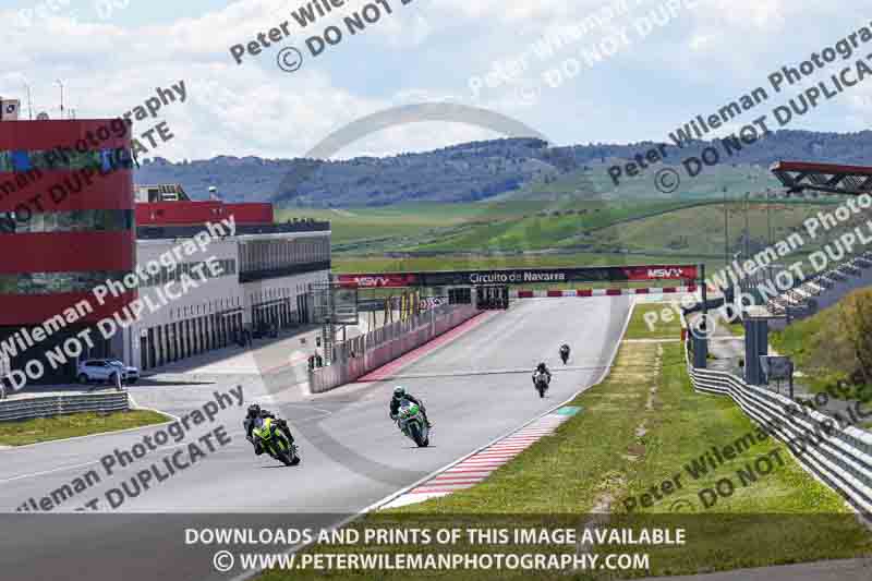 cadwell no limits trackday;cadwell park;cadwell park photographs;cadwell trackday photographs;enduro digital images;event digital images;eventdigitalimages;navarra;no limits trackdays;peter wileman photography;racing digital images;trackday digital images;trackday photos